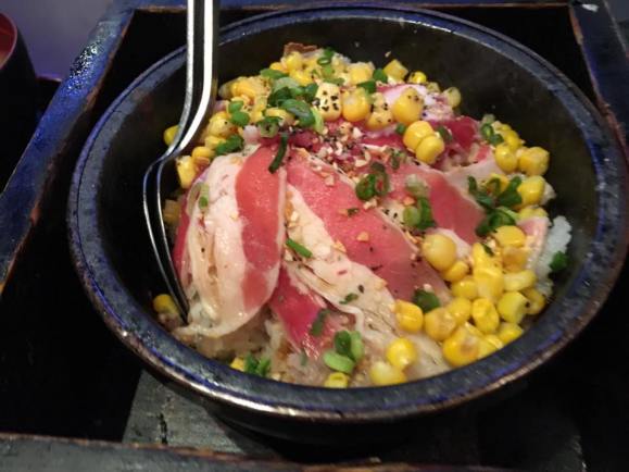 pepper beef stone pot set S$9.90