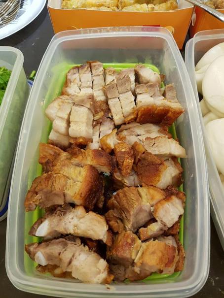 wai mun brought siu yoke - my no1 dish maybe co no.1 with kok hong's pork rib