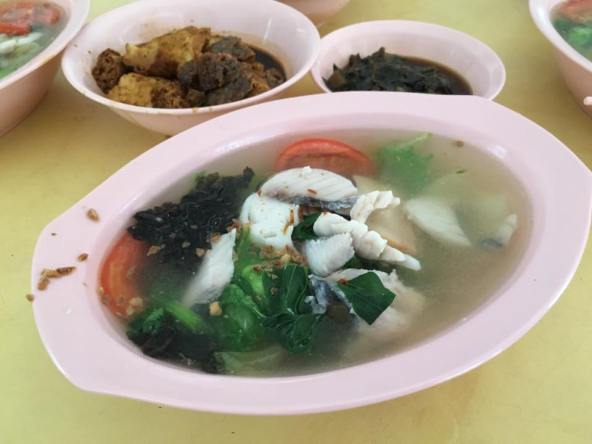 S$4 bowl fish soup