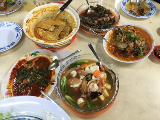 zi char dishes at hup choon binjai park