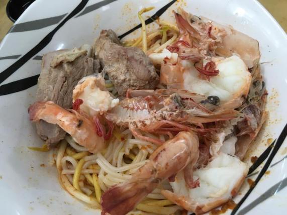 big prawn + bakut noodles dry