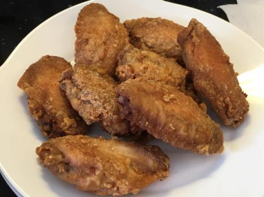 deepfried chicken wings