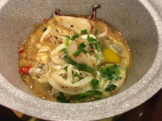 sauteed garlic squid with egg yolk