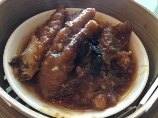 steamed chicken feet