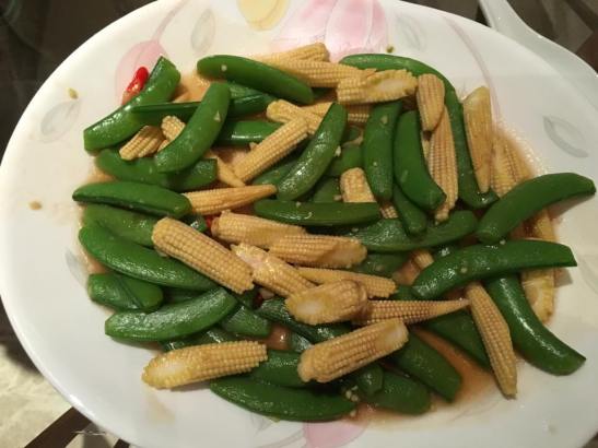 sweet peas with baby corn