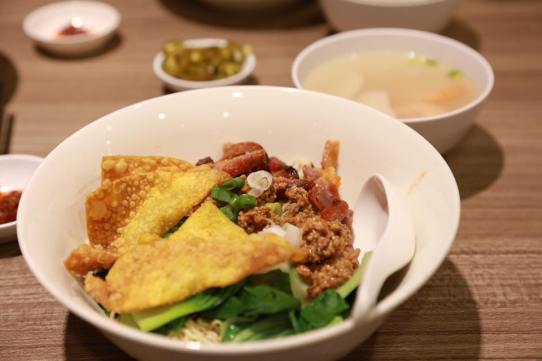 kolo meen @ jia xiang kuching marina square