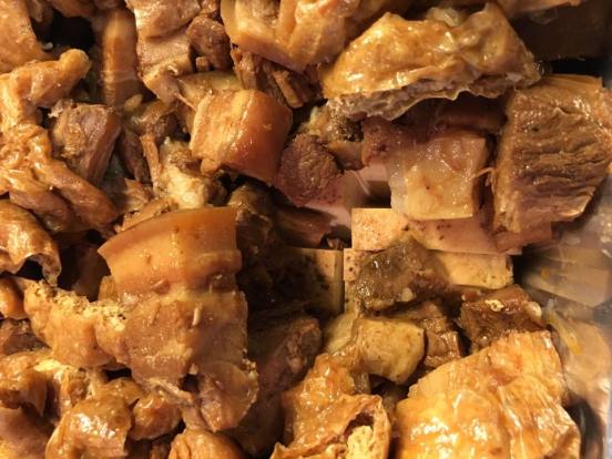 braised belly pork 鲁腩肉with taupok & tau kua