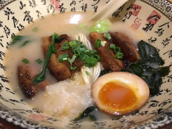 braised pork belly lamian 扣肉拉面