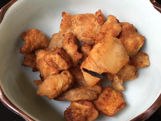 lar pok - crispy lard was very good!