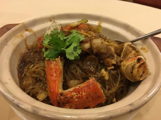 pepper alaskan crab legs tanhoon - S$32