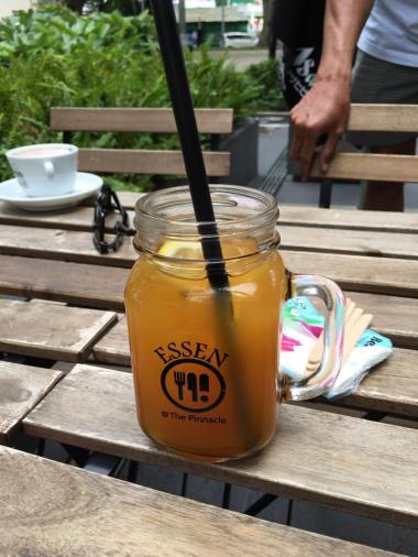 very good ice lemon tea S$1.80