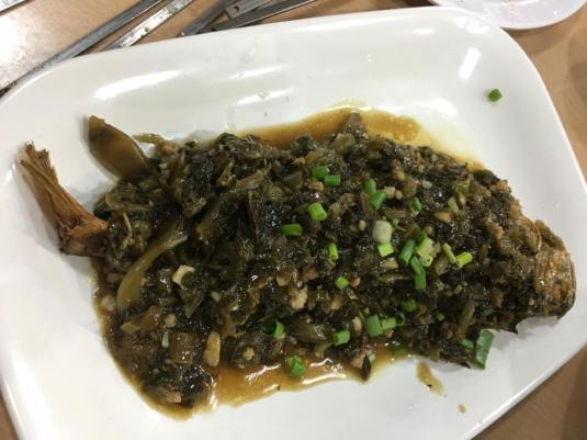 红烧雪菜小黄鱼braised yellow croaker