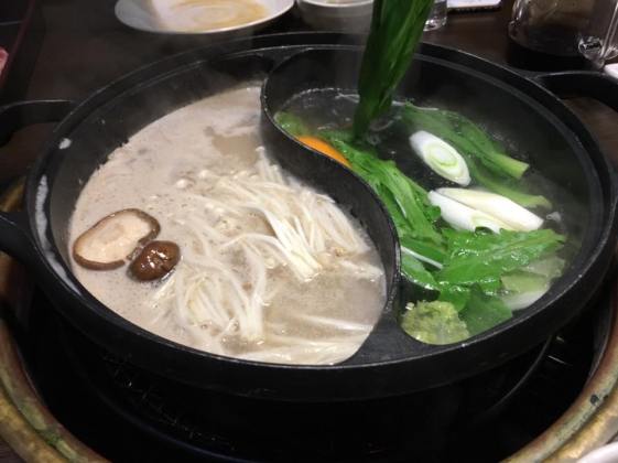 charcoal hotpot-konbu & goma soup base