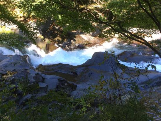 kanman-abyss-form-by-lava-eruption-of-mt-nantai3