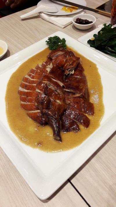 1/2royal london duck = S$25