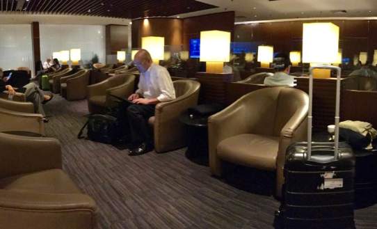 Krisflyer gold lounge