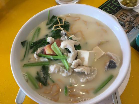sliced-fish-noodles-soup