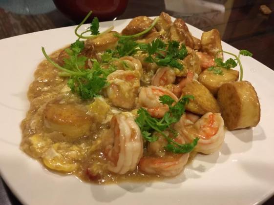 prawns with egg tof