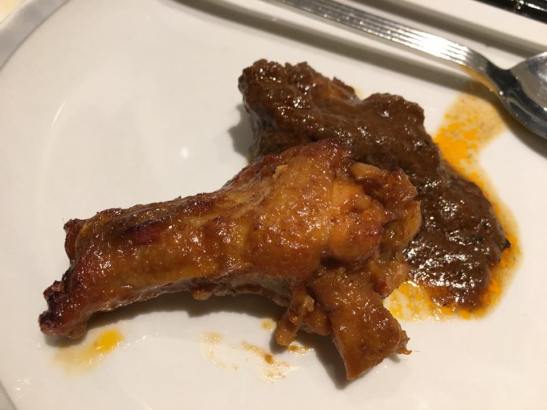 chicken wing & rendang SQ lounge