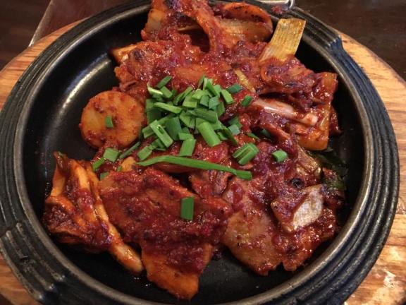 d1-grilled-belly-pork-with-gochujang-restaurant-at-insadong-%e4%bb%81%e5%af%ba%e6%b4%9e