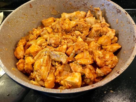 dakgalbi 닭갈비 fried chicken with gochujang