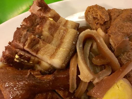 kong bak, pig skin, taupok