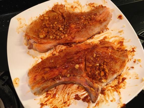 seasoned with gochujang, chopped garlic & ginger