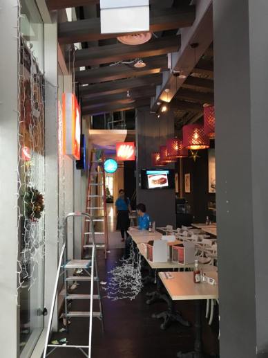 x'mas decor at cali cafe