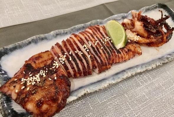 ika sugatayaki - grilled whole squid - really good!