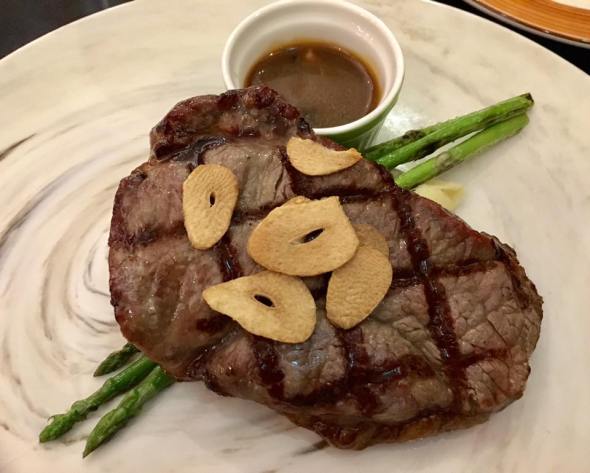 200g australian grass-fed sirloin