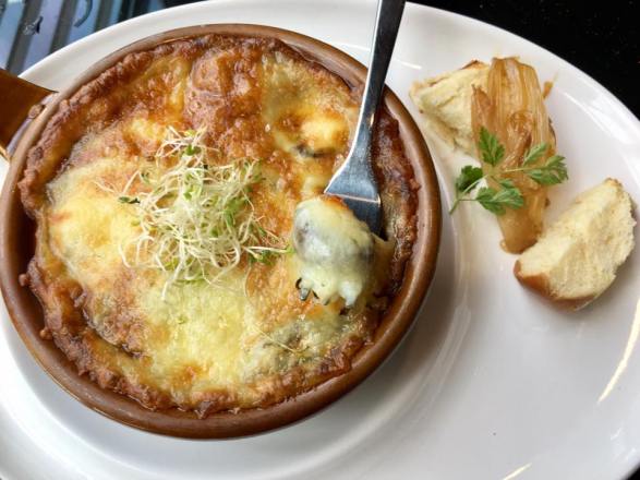 button mushrooms gratin