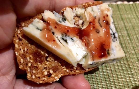 blue cheese with jam