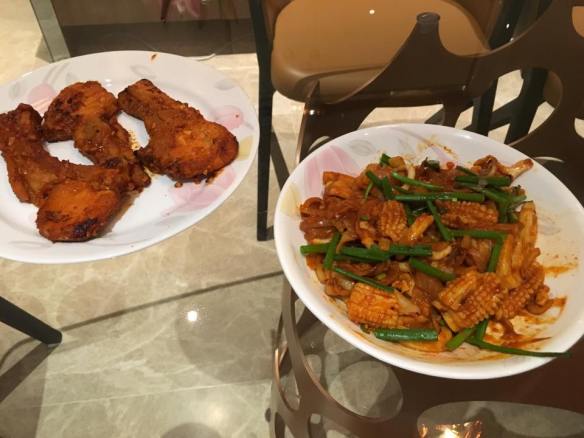 gochujang pork chop & sotong with onions