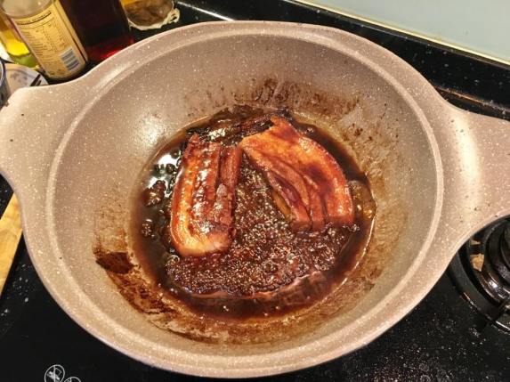 kongbak - braised pork belly
