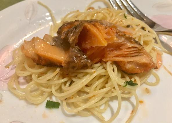 truffle oil mentaiko capellini with salmon