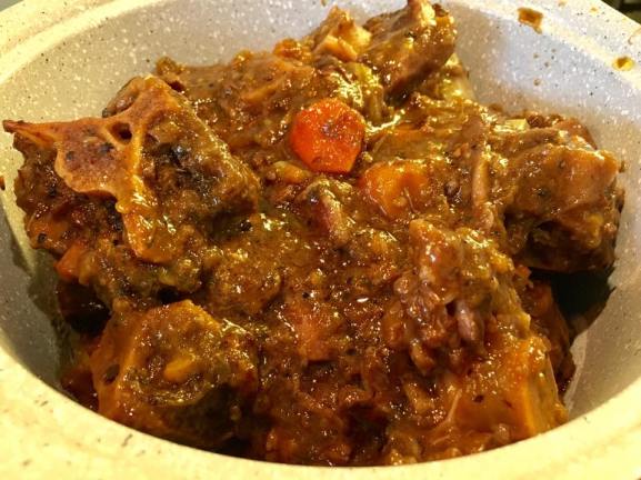 braised oxtail