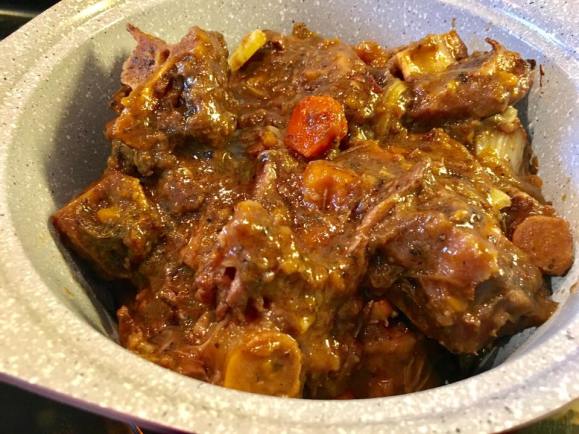 braised oxtail