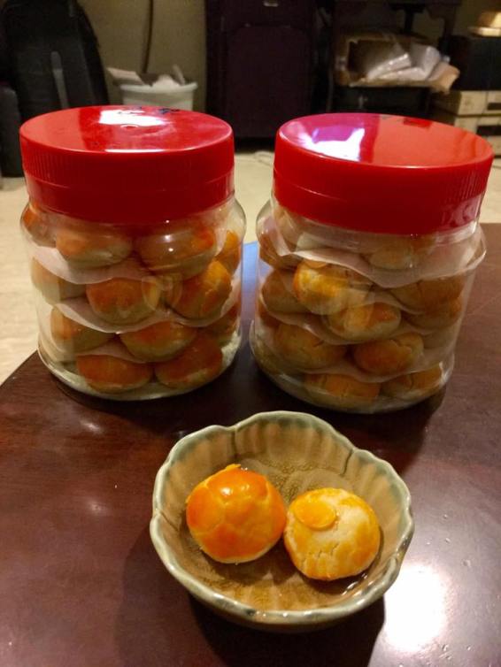 pineapple-tarts-almond-cookies