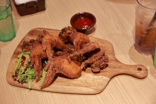 chicken wings - 5 for S$5.80
