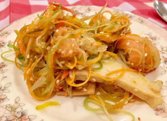 lo hei with abalone & salmon