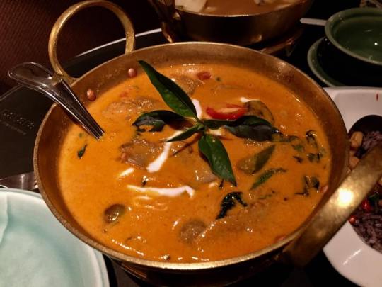 roast duck in red curry S$26