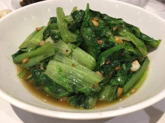 romaine lettuce 蒜蓉油麦菜 HK$68