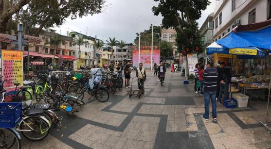 cheung chau streets & stalls