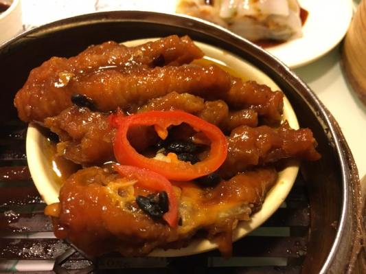 steamed chicken feet