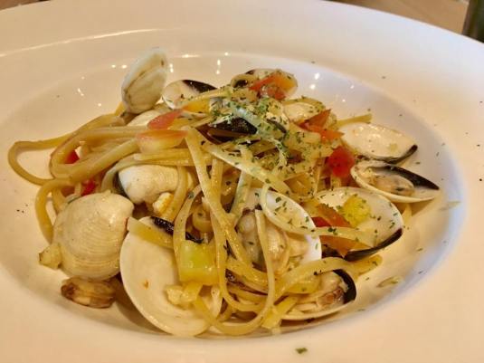vongole linguine 4-course set S$12.90