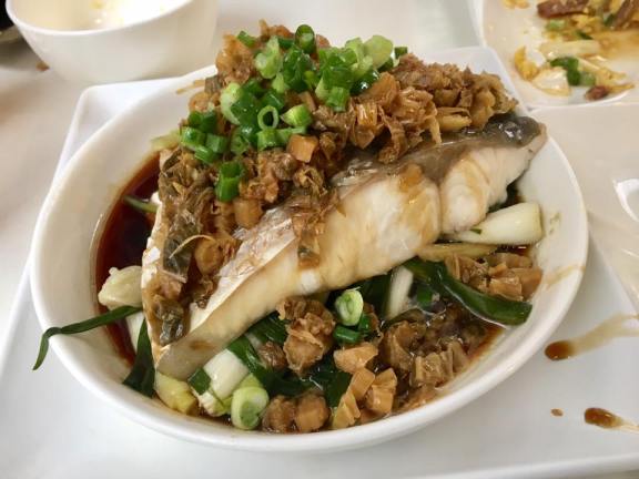 steamed grass carp @ minsheng daipaidong 民声冰室