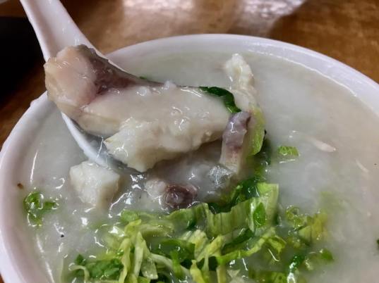 grass varp belly congee 鲩鱼腩粥@ mui kee congee 妹記生滾粥品
