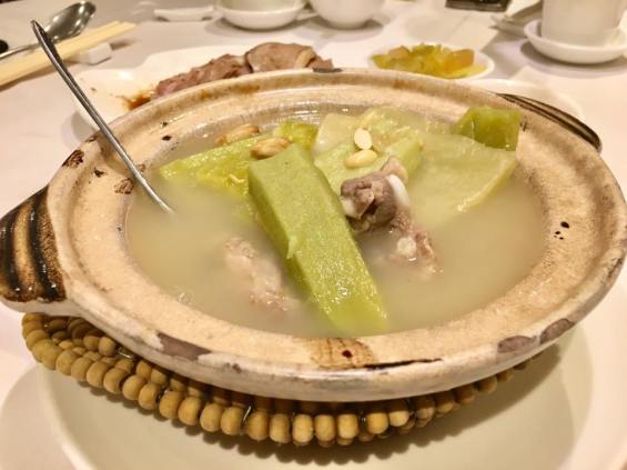 claypot bittergourd pork ribs 苦瓜炆排骨 ＝ HK$108