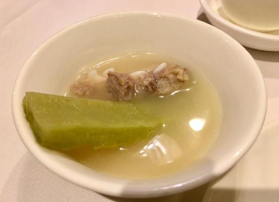 claypot bittergourd pork ribs 苦瓜炆排骨 ＝ HK$108