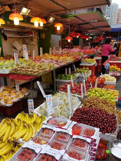 shau kei wan street market - fruit stalls